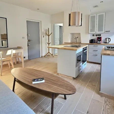 Apartment Des Au Calme Dans Un Immeuble Historique Beziers