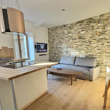 Apartment Des Au Calme Dans Un Immeuble Historique Beziers
