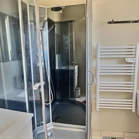 Apartment Des Au Calme Dans Un Immeuble Historique