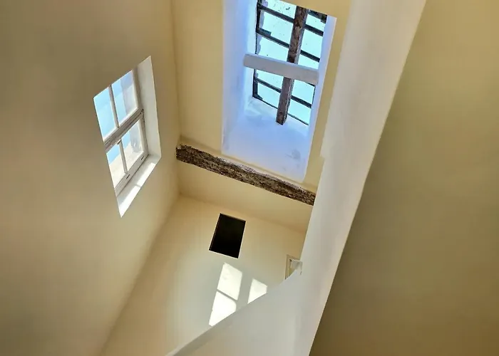 Des Au Calme Dans Un Immeuble Historique Apartment *