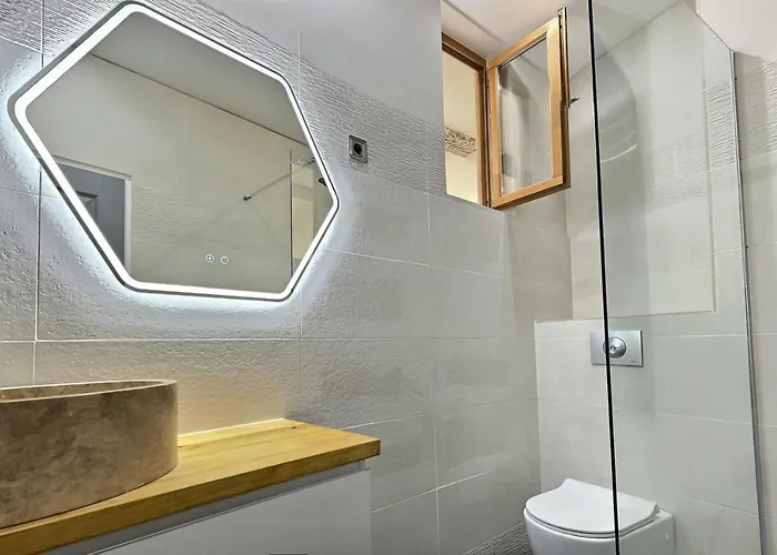 Des Au Calme Dans Un Immeuble Historique Apartment