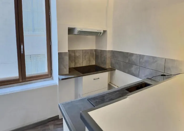 Des Au Calme Dans Un Immeuble Historique Apartment